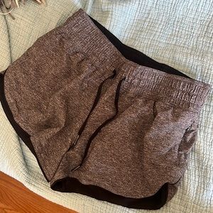 cute reversible lululemon shorts, worn a few times! Amazing condition